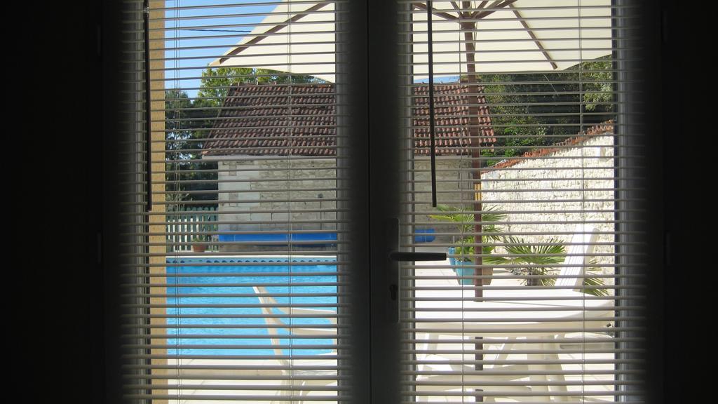 Maison Du Ruisseau Malaville Esterno foto